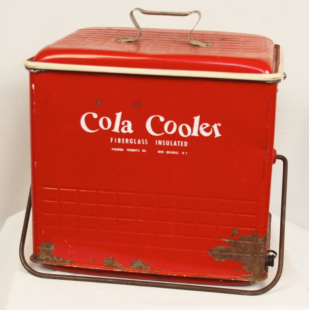 Vintage Cola Cooler ED1160: Vintage Cola Cooler ED1160. Good Working Condition! HQ67WE. Vintage red cola cooler made by Poloron Products Inc in New Rochelle, NY. This great vintage cooler has dents and rust and is in good workin