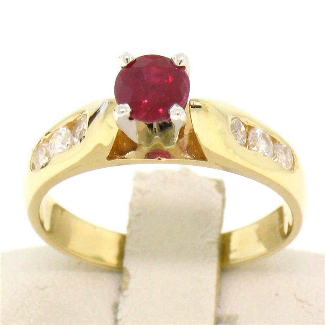 14k Yellow Gold 0.77 ctw Round Ruby Solitaire Engagement Ring w/ Diamond Accents: 14k Yellow Gold 0.77ctw Round Ruby Solitaire Engagement Ring w/ Diamond Accents. Please see photos and description for all available information. An estate solid 14k yellow and white gold solitaire ri