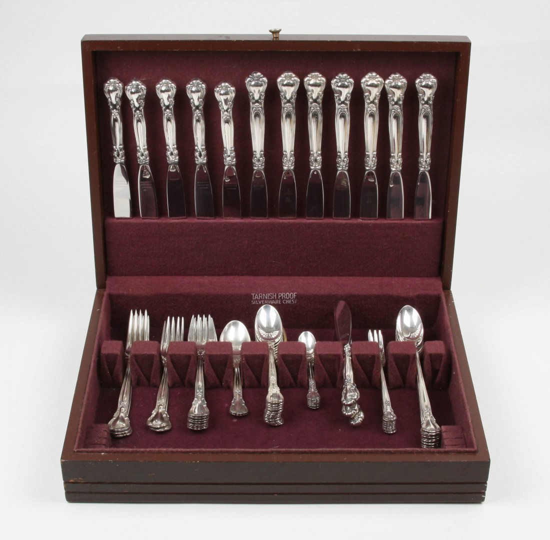 Vintage Gorham Sterling Silverware Set GB1004: Vintage Gorham Sterling Silverware Set GB1004. Good Condition! FD9041GT. One vintage sterling silver 77-piece set by Gorham in the Chantilly" pattern. This set includes: (7) 9.25 inch knives, (5) 8.75
