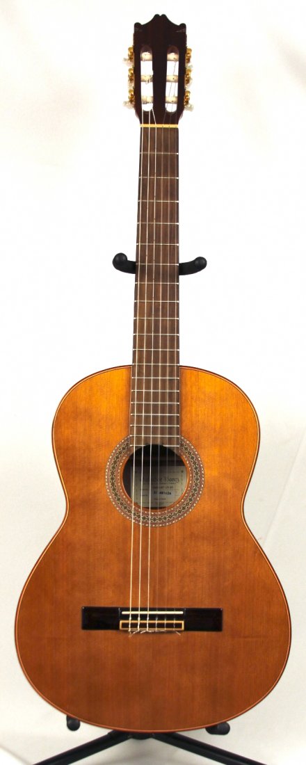 Ibanez G480-NT-2Y-01 Classica Guitar DGUI35: Ibanez G480-NT-2Y-01 Classica Guitar DGUI35. New Condition! PF202GB. This nice Ibanez G480-NT-2Y-01 Classical guitar retains Old World standards while using quality techniques and features. Solid Spru