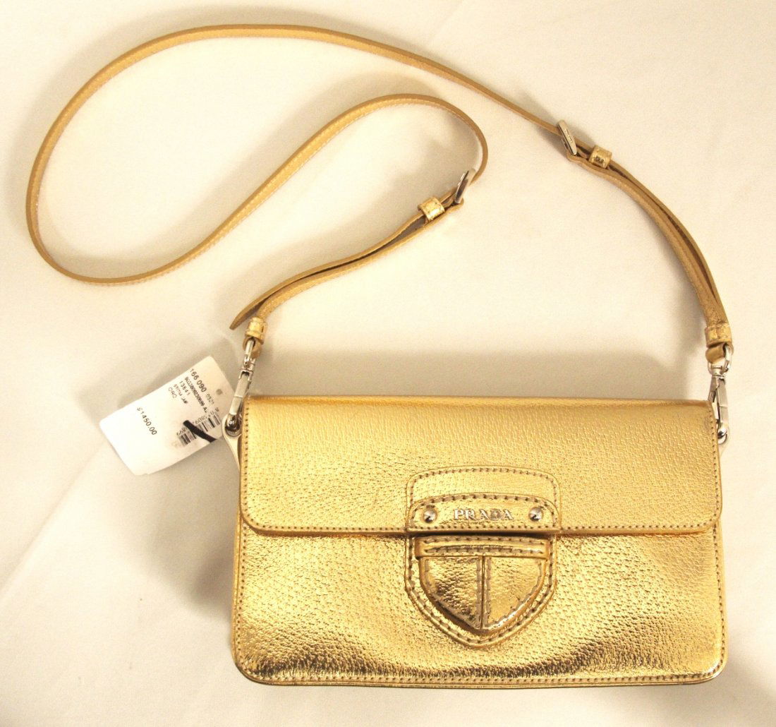 BNWT Prada "Pattina Cinghiale" Gold Handbag ED1179: BNWT Prada Pattina Cinghiale" Gold Handbag ED1179. Great Condition! SA154KQ. This is a BRAND NEW WITH TAGS $1,450.00 PRADA Handbag. It is the "Pattina Cinghiale" in Gold (oro). The style: BT0784. Colo