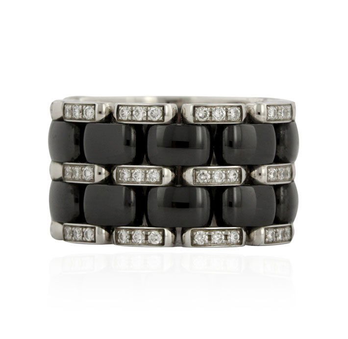 Chanel Ultra 18KT White Gold, Black Ceramic and Diamond: Chanel Ultra 18KT White Gold, Black Ceramic and Diamond Ring GB1154. Good Condition! VG9062OJ. One Chanel Ultra 18KT white gold, black ceramic and diamond ring. The ring features: 18KT white gold, bla