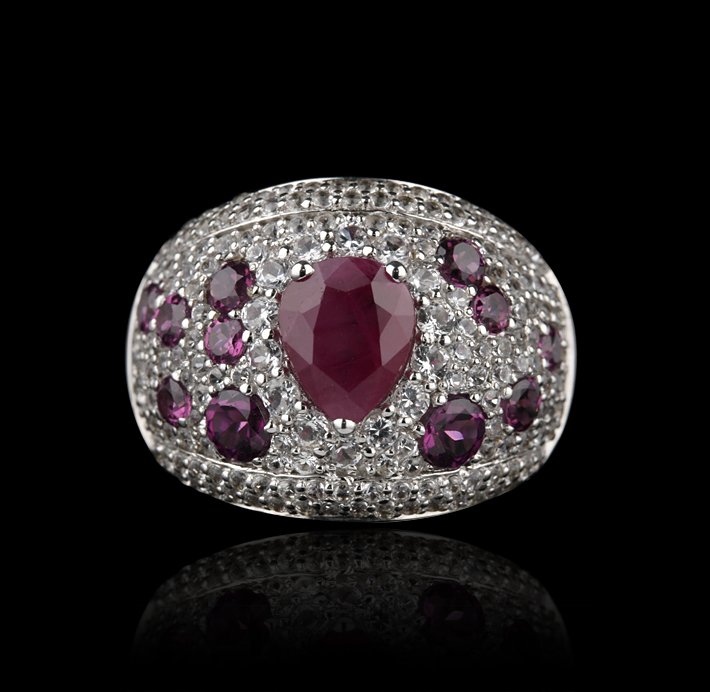 SILVER Tourmaline, Ruby and White Sapphire Ring FJM2162: SILVER Tourmaline, Ruby and White Sapphire Ring FJM2162. Excellent Condition! JE951VT. One ring featuring: 8.20gm of sterling silver, (1) ruby and (11) tourmaline with the total weight of 3.77cts and 