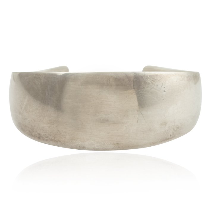 Vintage George Jensen Sterling Silver Cuff Bracelet ED1: Vintage George Jensen Sterling Silver Cuff Bracelet ED1519. Good Condtion! BR951SF. One cuff bracelet featuring: hallmarked 925 denmark, K10, 12A and Georg Jenson. Thank you for viewing this lot! We a