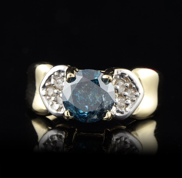 14KT Yellow Gold 1.76ct Greenish Blue & White Diamond R: 14KT Yellow Gold 1.76ct Greenish Blue & White Diamond Ring FRD66. Great Condition! VM187HN. One electronically tested 14KT yellow gold ladies cast diamond ring. Condition is new, good workmanship. The
