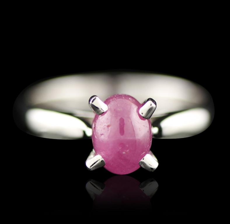 SILVER 2.40ct Ruby Ring SLV219: SILVER 2.40ct Ruby Ring SLV219. Good Condition! XL35UJ. One ring featuring: 3.2 grams of sterling silver and (1) ruby with an approximate total weight of 2.40ct.