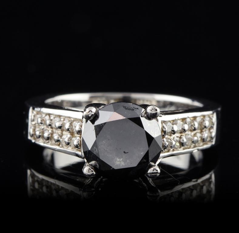 14KT White Gold 2.90ct Black & White Diamond Ring FRD69: 14KT White Gold 2.90ct Black & White Diamond Ring FRD69. Great Condition! HZ5001KY. One electronically tested 14KT white gold ladies cast black and white diamond ring with a bright polish finish. Cond