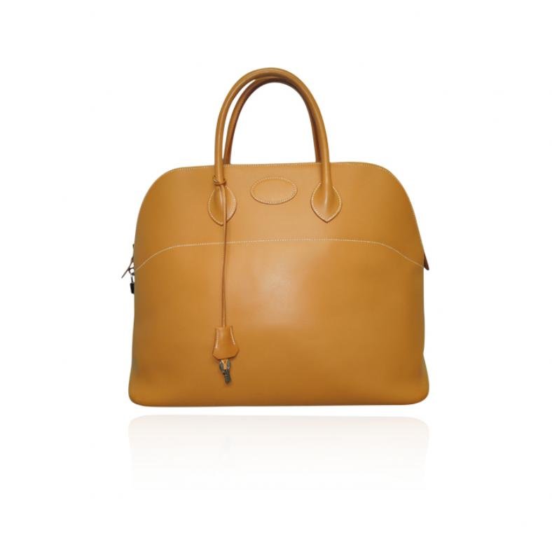 Authentic Hermes 44cm Bolide Travel Bag in Natural: Authentic Hermes 44cm Bolide Travel Bag in Natural Leather LB4. Good Pre-Owned Condition! SB2056GR. The legendary fashion house Hermes has been hand crafting quality luxury goods for over 180 years. T