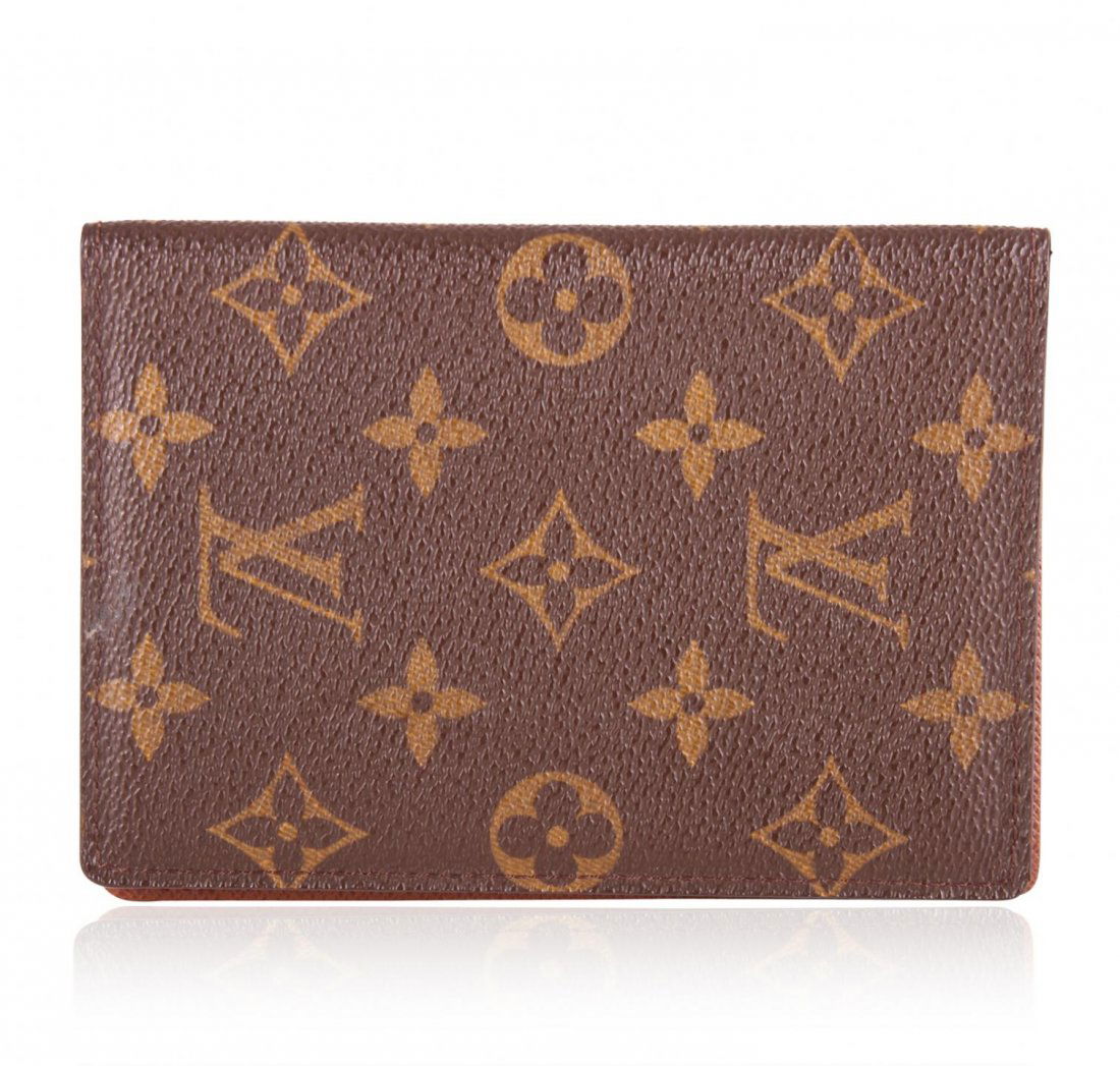 Louis Vuitton Single Fold Wallet GB2365: Louis Vuitton Single Fold Wallet GB2365. Great Condition! PE154XT. One Louis Vuitton mongram men's wallet featuring: two large interior pockets, three credit card slots and a small pouch. This slim de