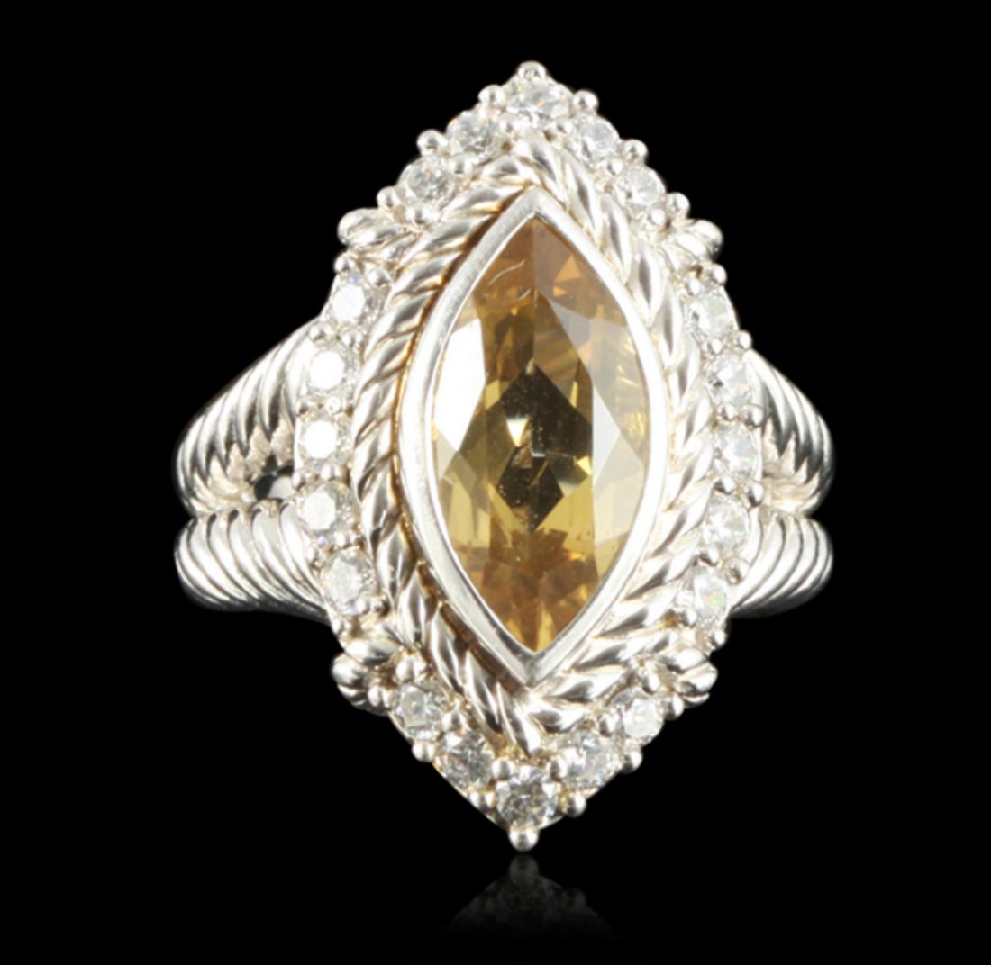 Judith Ripka Sterling Silver Ring JRM13: Judith Ripka Sterling Silver Ring JRM13. Good Condition. DY25FP. One genuine sterling silver ring crafted and hallmarked by renown maker Judith Ripka featuring: 10.6 grams of "925" sterling silver and