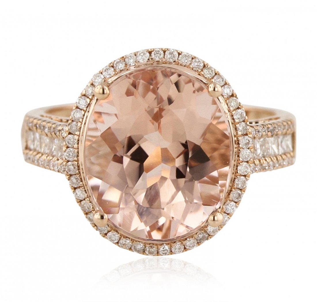 14KT Rose Gold 6.22ct Morganite and Diamond Ring CRJ58: 14KT Rose Gold 6.22ct Morganite and Diamond Ring CRJ58. Good Condition! VW7001JA. One ring featuring 3.30 grams of 14KT rose gold with morganite with a total weight of 6.22cts and diamonds with a tota
