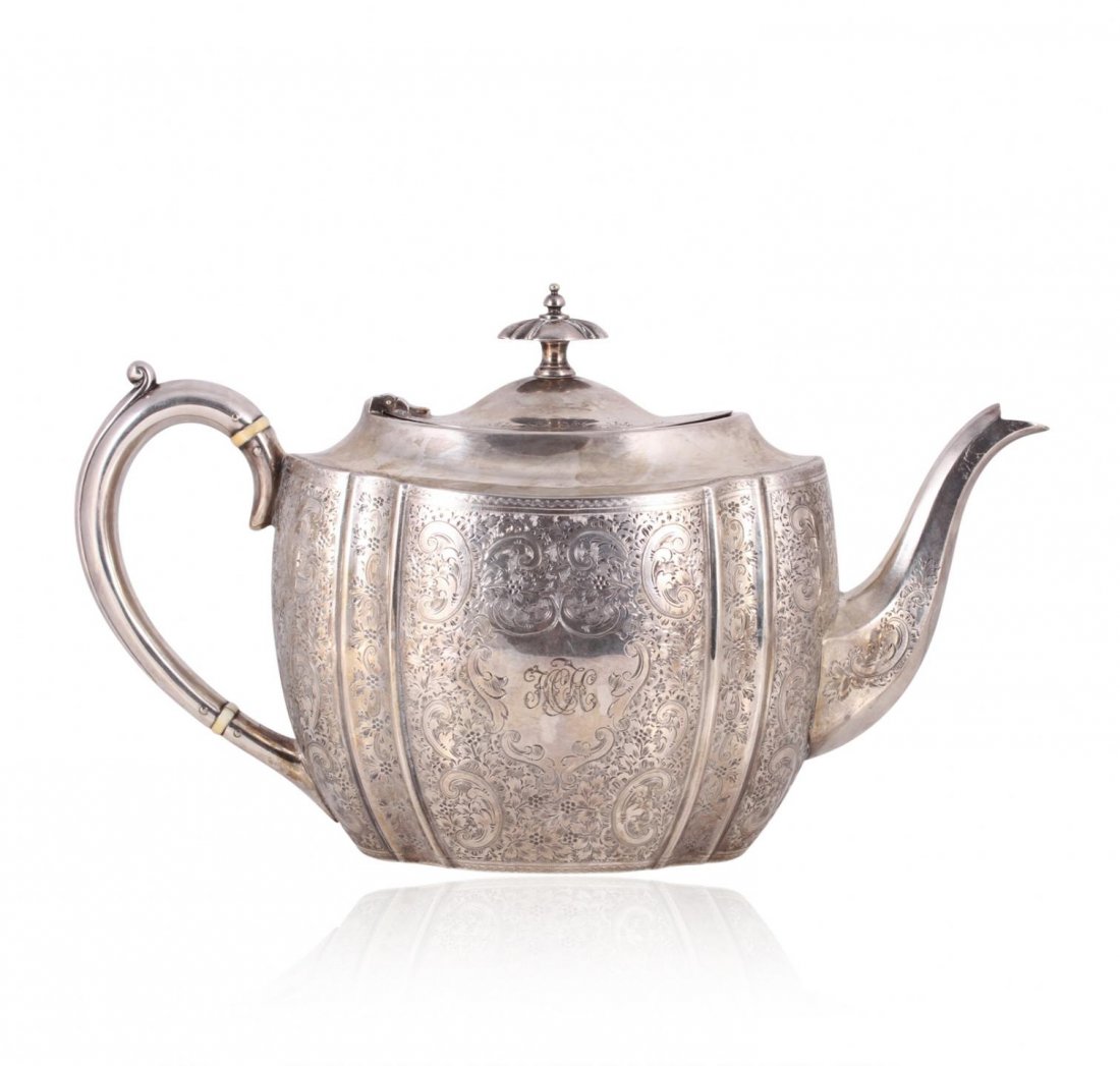 Antique Silver Plate Tea Service T. Smith & Sons Ca: Antique Silver Plate Tea Service - T. Smith & Sons Ca 1700-1800's ED1813. Good Condition! DX504XX. This beautiful ENGLISH antique T. SMITH & SONS Tea Service includes Teapot, Creamer and Sugar. All th