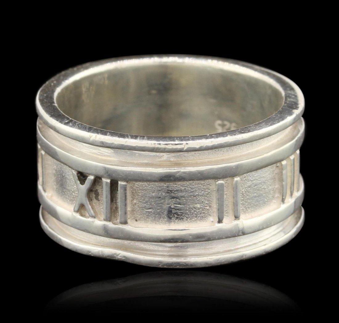 Tiffany & Co Silver Ring GB4361: Tiffany & Co Silver Ring GB4361. Good Condition! VG801NT. One ring featuring: 9.10 grams of silver.