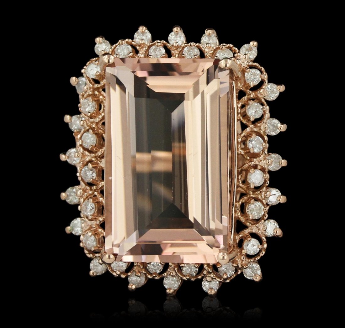 14KT Rose Gold 13.85ct Morganite and Diamond Ring: 14KT Rose Gold 13.85ct Morganite and Diamond Ring RM1935. Good Condition! VU759RF. One electronically tested 14KT rose gold ladies cast morganite and diamond ring. Condition is new, good workmanship. 
