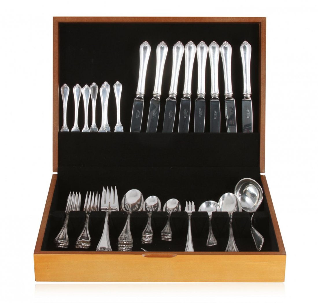 Sterling Silverware Towle-Old Newbury Mixed Set JRM362: Sterling Silverware Towle-Old Newbury Mixed Set JRM362. Good Condition! YM2052ZB. Mixed Sterling Silverware set. This is a mixed set of Towle - Old Newbury silverware pieces. Some pieces are monogramm
