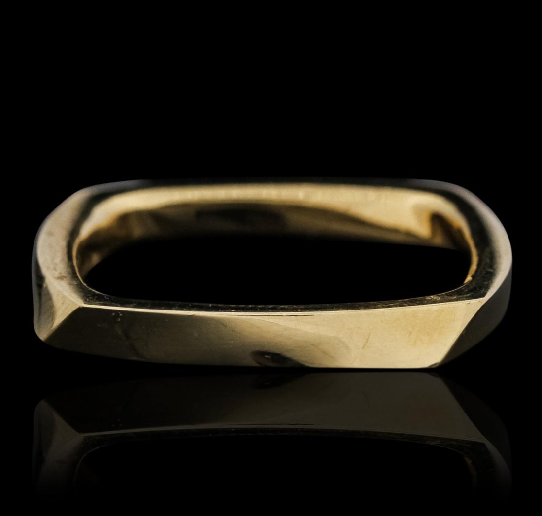 Tiffany & Co 18KT Yellow Gold Ring SJP14: Tiffany & Co 18KT Yellow Gold Ring SJP14. Good Condition! CE255EV. One Tiffany & Co square ring featuring: .750 yellow gold. Item weighs a total of 7.20 grams.
