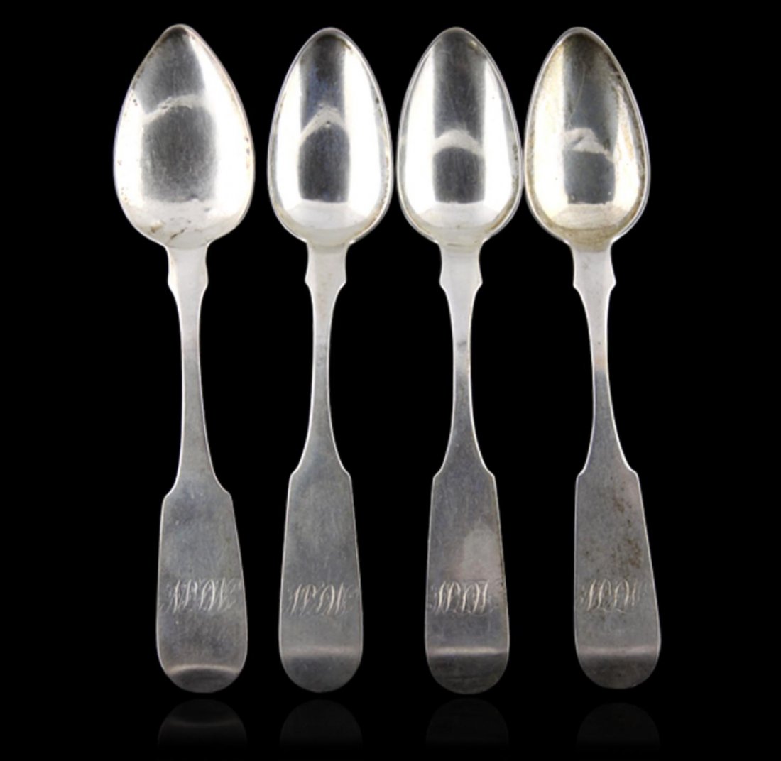 Antique Set of (4) Silver Spoons by Perry O. Daniel: Antique Set of (4) Silver Spoons by Perry O. Daniel Boston ED1570. Good Condition. MD102SK. Set of (4) antique coin silver spoons manufactured by Perry o. Daniel in Boston, MA circa 1830. These spoons