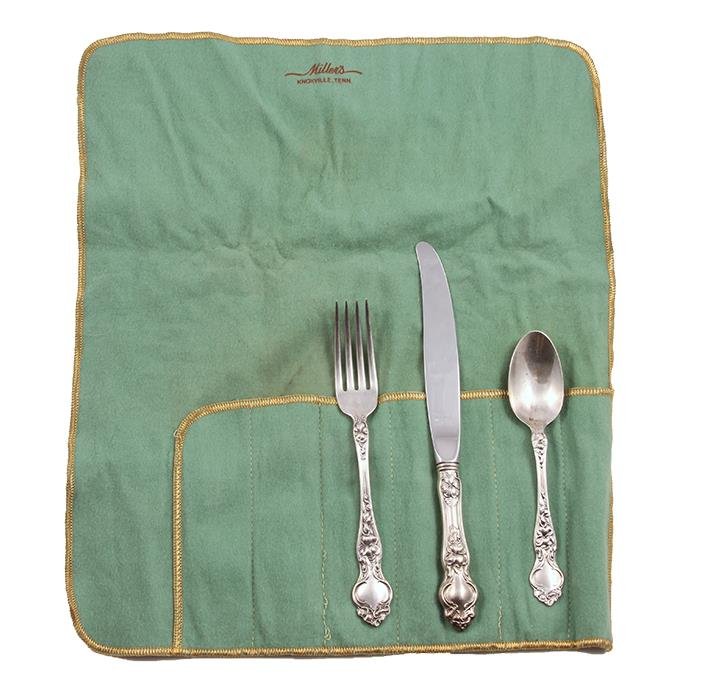 Antique Wallace Sterling Silver Art Noveau "Violet": Antique Wallace Sterling Silver Art Noveau Violet 3-pc Place Setting. You are bidding on a Sterling Silver 3 PIECE PLACE SETTING in the VIOLET pattern by Wallace Silversmiths, First introduced in 190