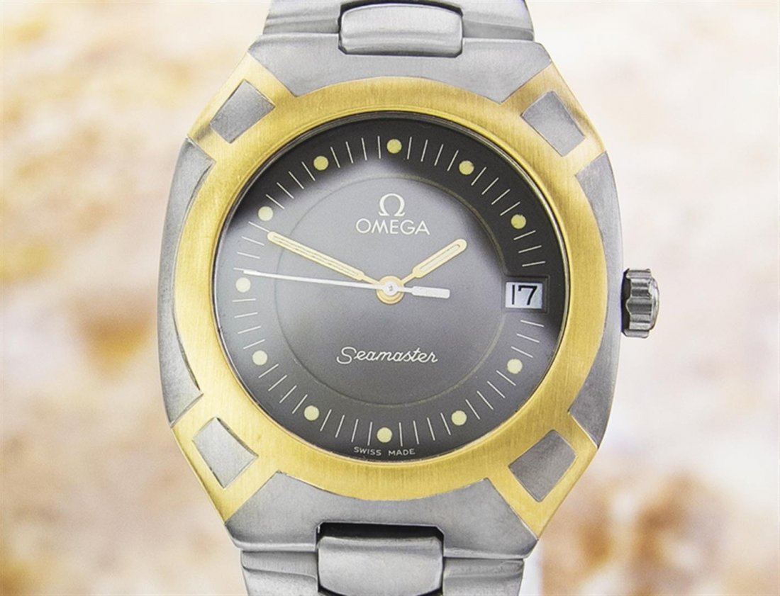 Omega Seamaster Titanium Quartz Watch: Omega Seamaster Titanium Quartz Watch.