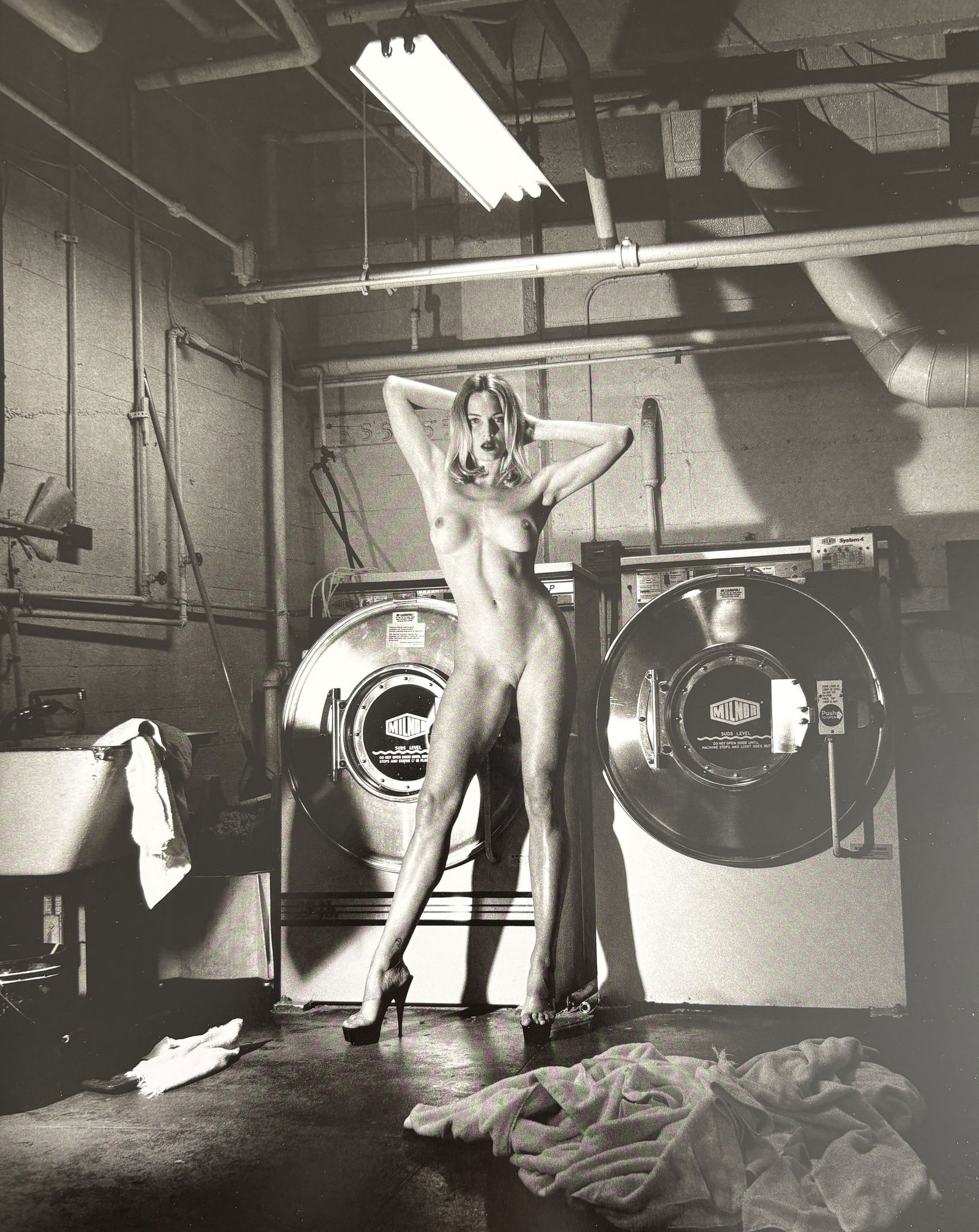 HELMUT NEWTON FEMALE MODEL DUOTONE PRINT (1 of 1)