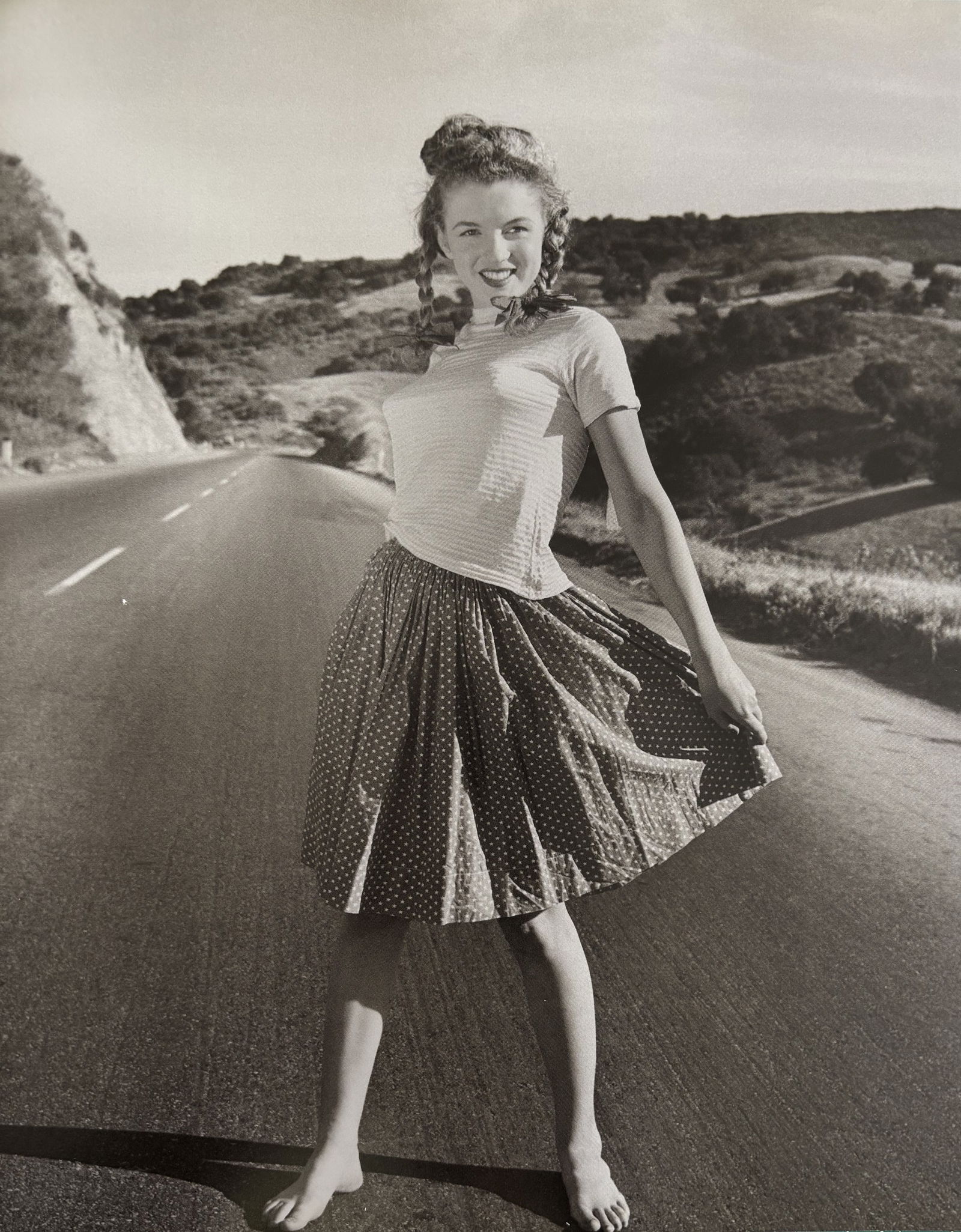 ANDRE D MARILYN MONROE DUOTONE PRINT: Andre D Marilyn Monroe Duotone Print mounted to board measuring at 9.25x11.75 inches