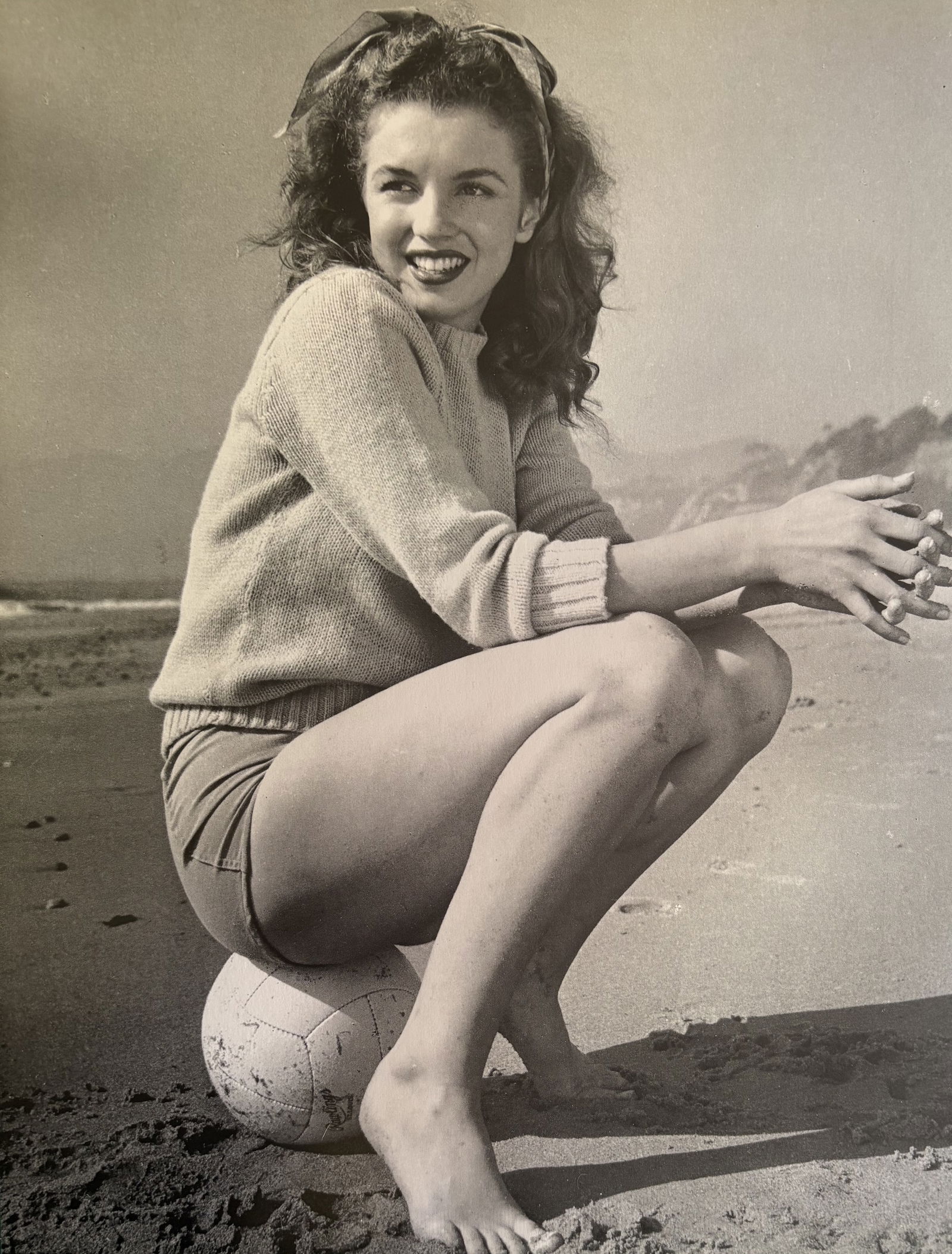 ANDRE D MARILYN MONROE DUOTONE PRINT: Andre D Marilyn Monroe Duotone Print mounted to board measuring at 9.25x11.75 inches