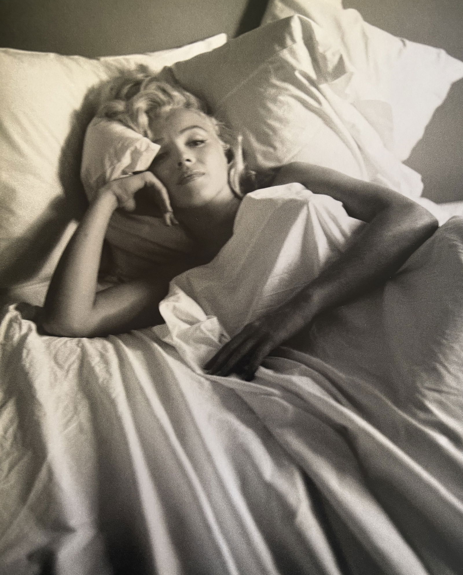 MILTON GREENE MARILYN PHOTOGRAVURE: Milton Greene Marilyn Photogravure mounted to board measuring at 9.5x12.25 inches