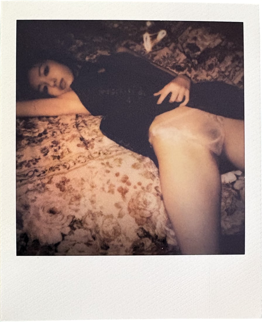 NOBUYOSHI ARAKI POLAROID PRINT: Nobuyoshi araki Polaroid print measuring at 3.5x4.25 inches. Attributed to Nobuyoshi Araki