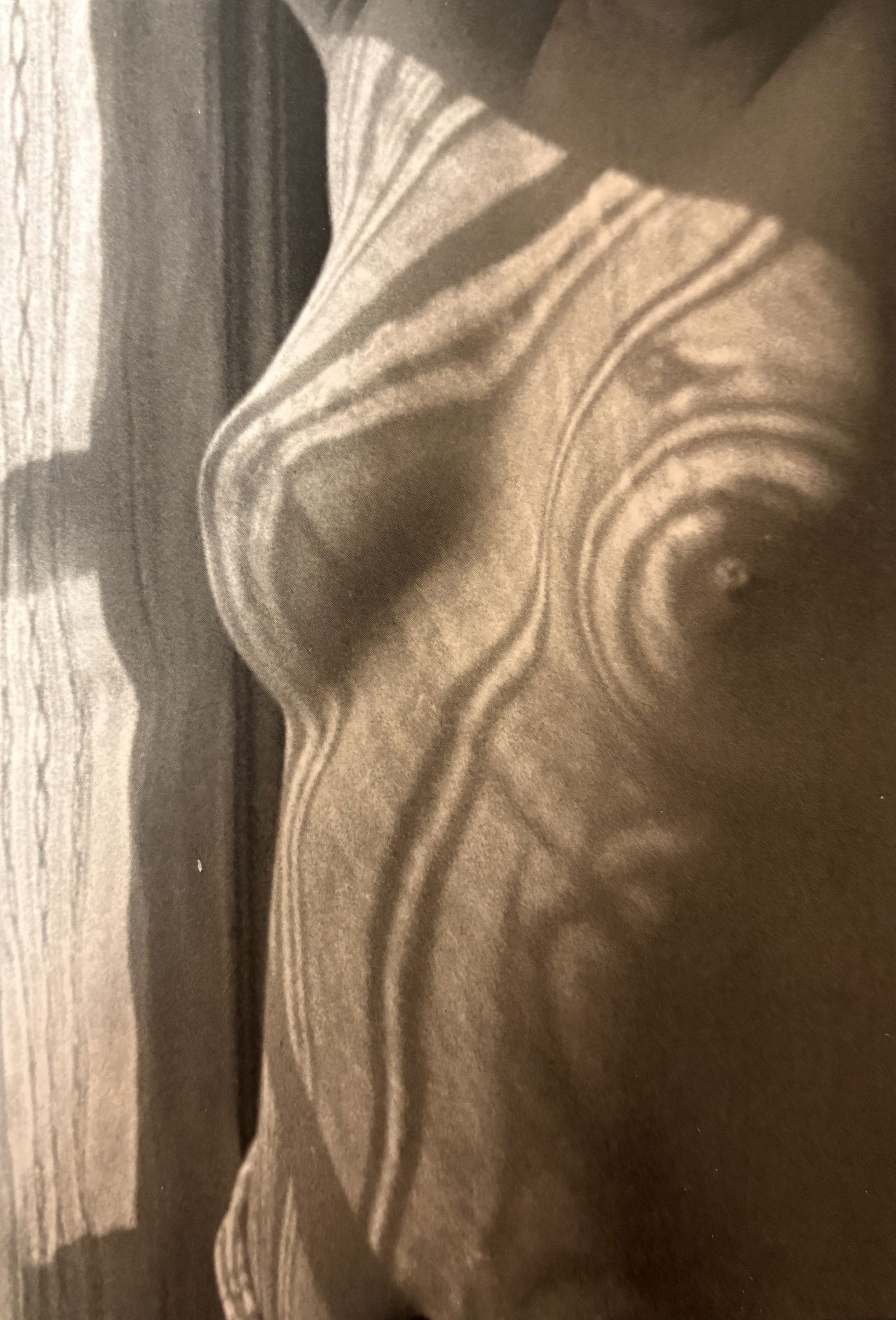 MAN RAY RETOUR A LA RAISON PHOTO LITHO: Man Ray Retour a La Raison Photo Lithograph mounted to same size board measuring at 4.5x6.5 inches