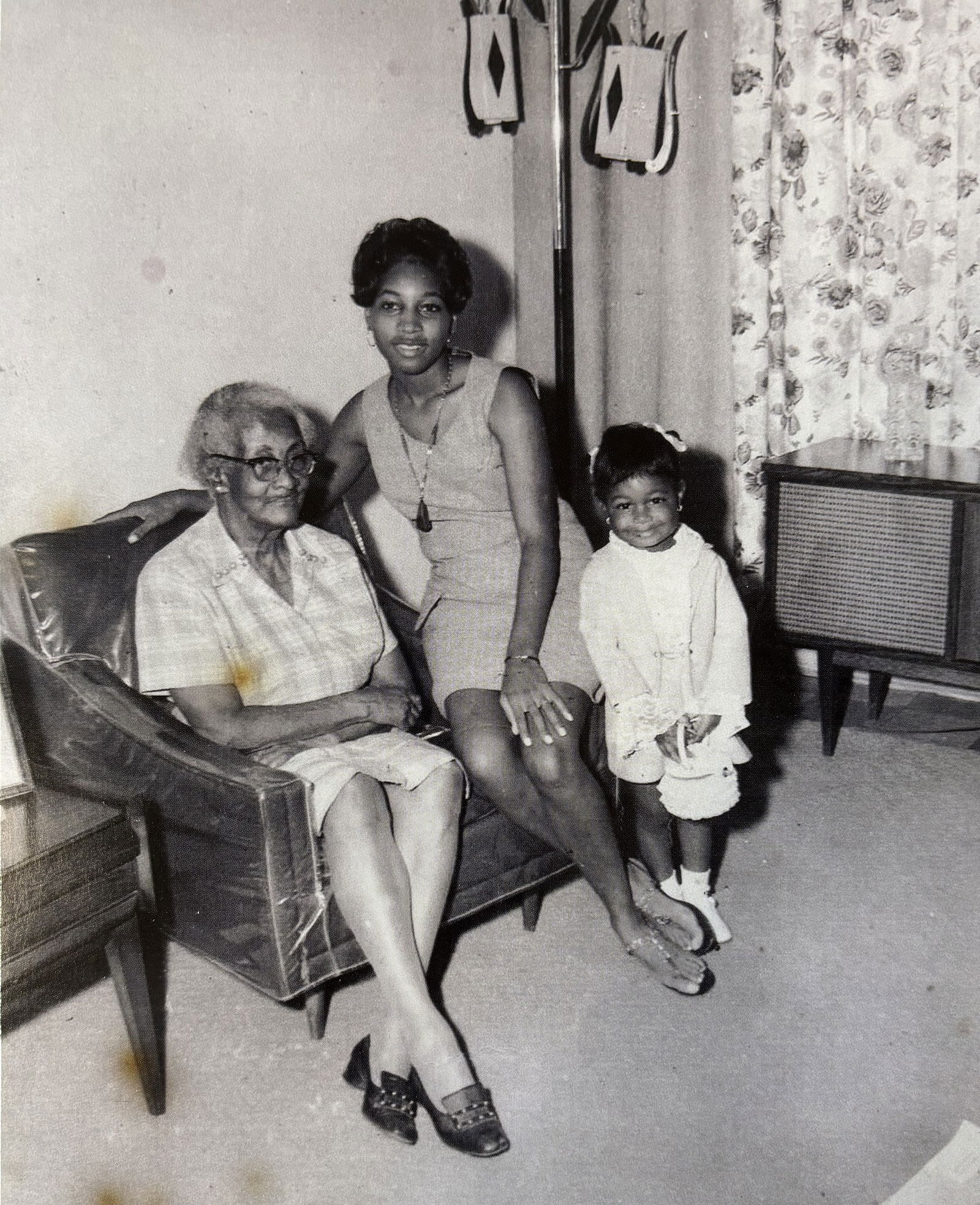 GORDON PARKS TEENIE PHOTO LITHO: Gordon Parks Teenie Photo Lithograph mounted to same size board measuring at 6.5x8 inches