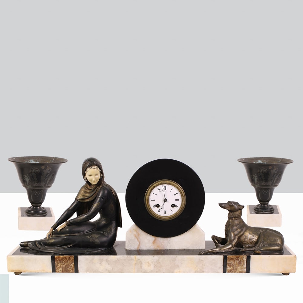 French manufacture circa 1930 clock- 29x70x15- vases-21x11x18 cm (1 of 3)