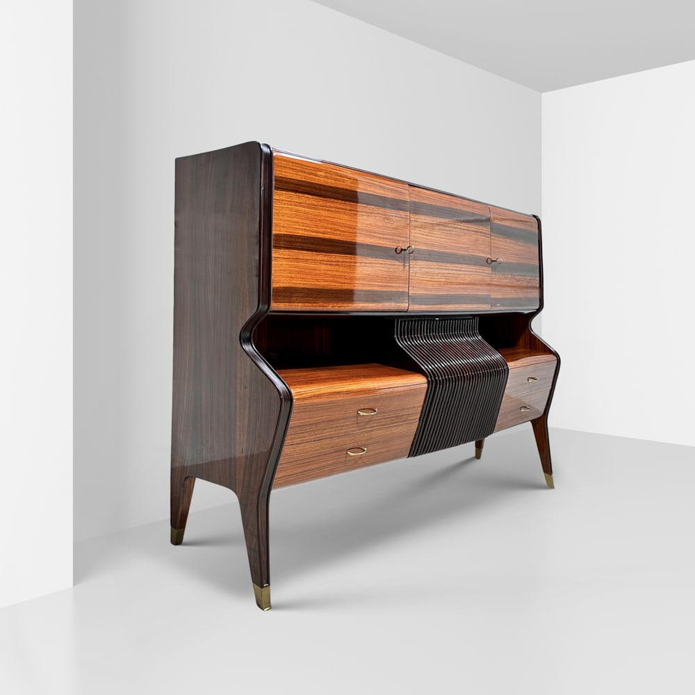 Osvaldo Borsani Italy, 1950s 147x180x45 cm.: bar cabinet in wood, brass and glass
