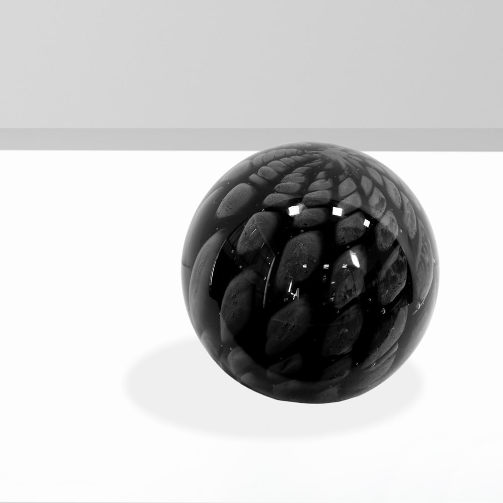 Vincenzo Nason Murano, 1980s h. 15 cm: sommerso glass paperweight in black and grey, bearing the manufacturer?s label.