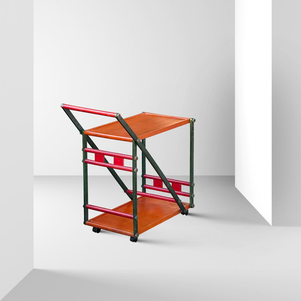 Italian manufacture 1970s 82x77x42 cm (1 of 2)