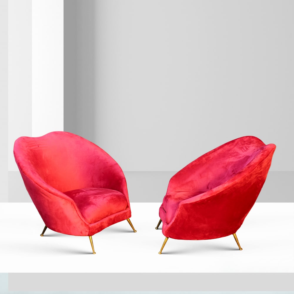 Federico Munari Italy, 1960s 75x82x60 cm: pair of armchairs with brass structure and covered in velvet.