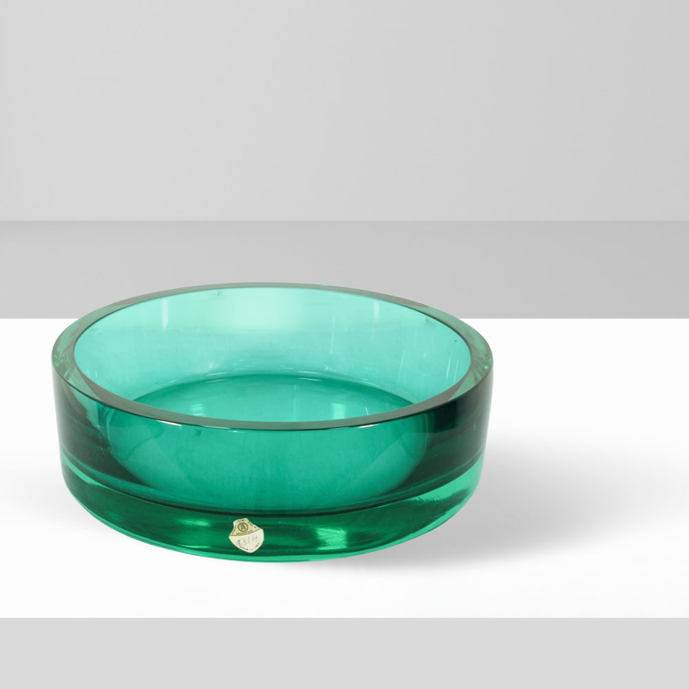 Seguso Vetri d'Arte, attributed Murano, 20th century 8x27 cm: glass centerpiece in shades of green, with production label.