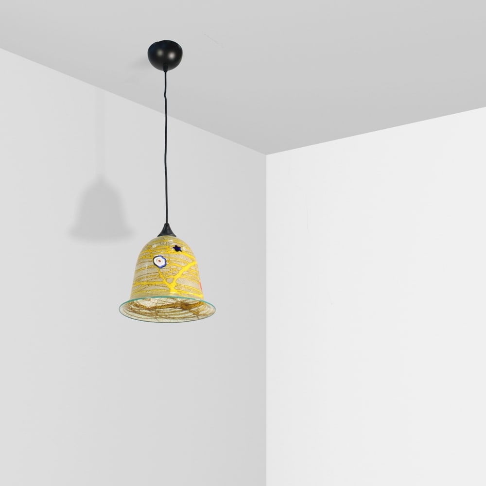 Sergio Rossi Murano, 20th century h. 70cm: Murano glass pendant lamp with bell-shaped diffuser decorated in yellow glass and murrine, with production label.