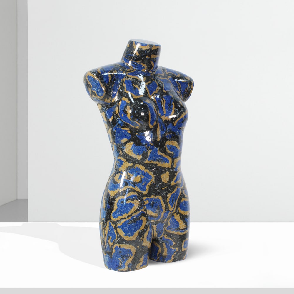 Italian manufacture 20th century h. 84 cm: female resin bust