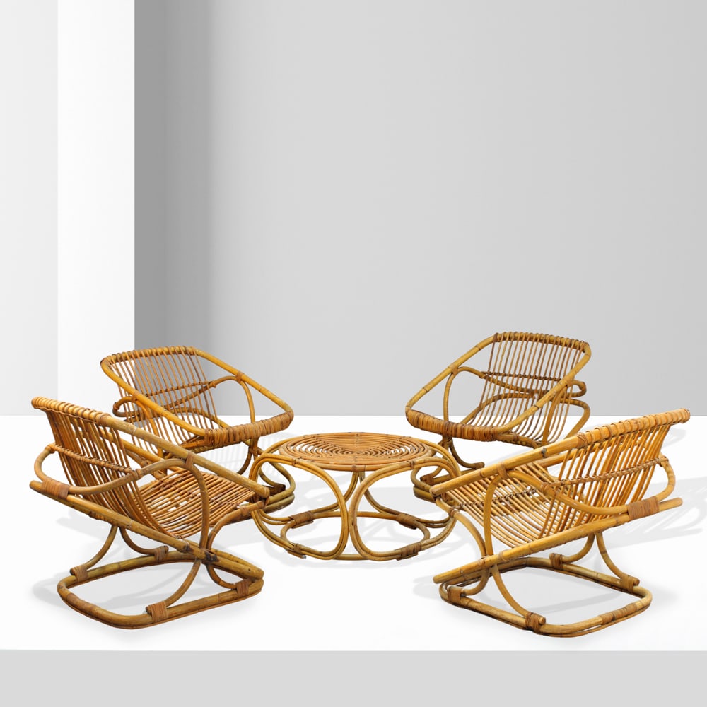Italian manufacture 2970s armchairs: 65x60x55 cm - coffee table: 35x62x62 cm (1 of 1)