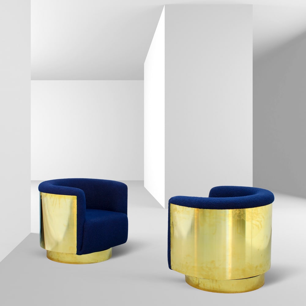 Italian manufacture 1970s 70x75x80 cm each.: Pair of swivel armchairs in brass and boucl? fabric.