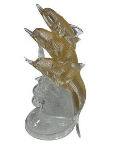 Murano Glass Golden Dolphins by Oscar Zanetti: Stunning Murano Glass Golden Dolphins, made by Glass Master Oscar Zanetti. Add a touch of elegance to your home decor with this breathtaking sculpture crafted by the renowned Glass Master Oscar Zanett