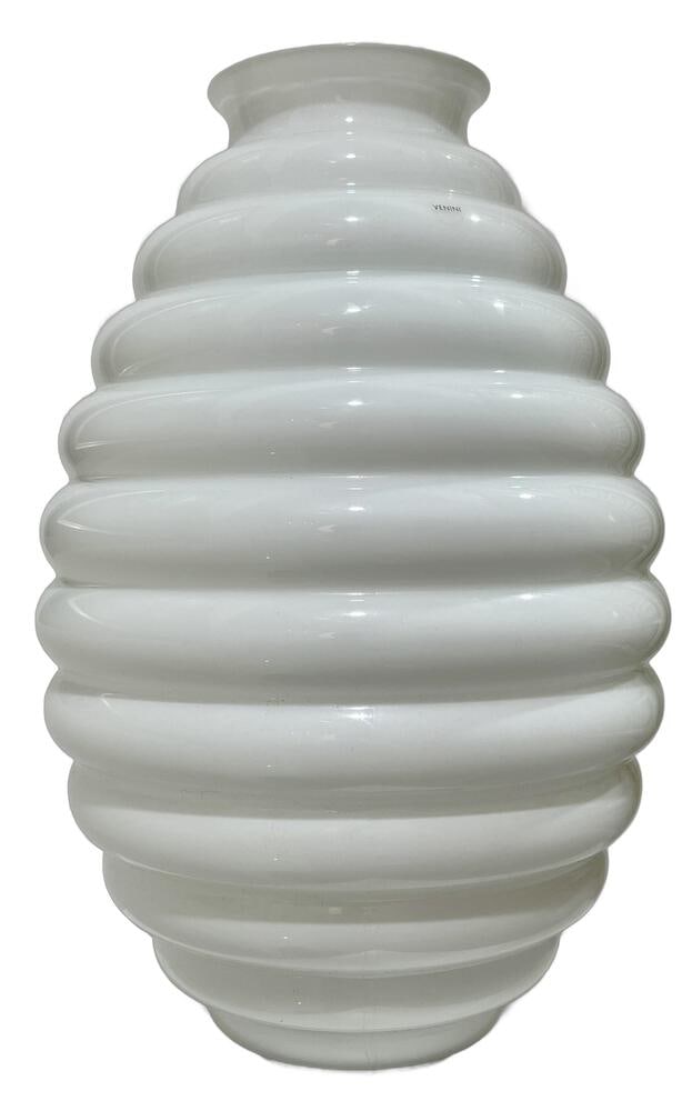 Venini Deco Ribbed Vase (1 of 4)