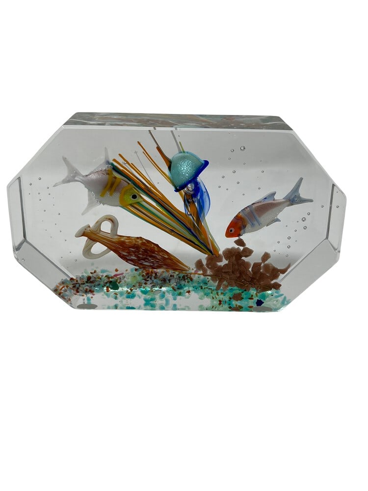 Murano Glass Paperweight Aquarium: Gorgeous Murano Glass Paperweight Aquarium by Glass Master Diego Costantini of Murano. Diego is considered the best maker of Aquariums in the world! Add a touch of elegance to your home decor with thi