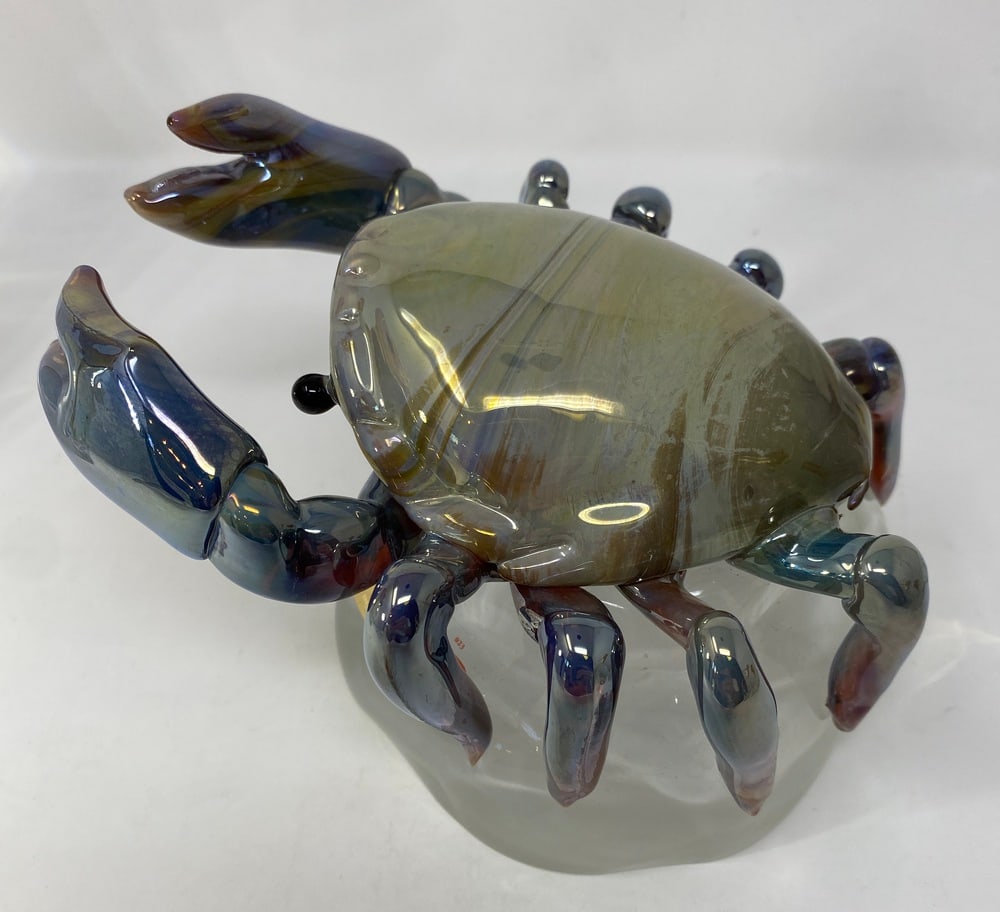 Murano Glass Crab by Oscar Zanetti: Oscar Zanetti is one of Murano's greatest Glass Masters. This beautiful crab makes a lovely decorative piece. It is a prime example of his exquisite work. Made using the Calcedonia method. Signed and