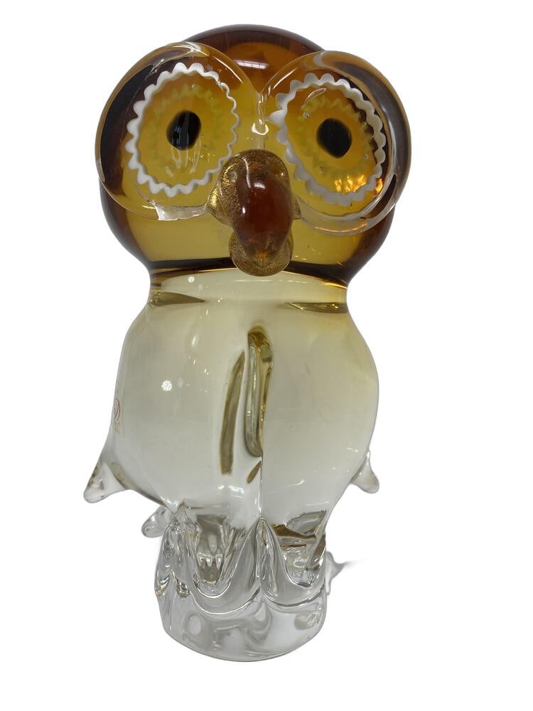 Amber Murano Glass Owl by Zanetti: Oscar Zanetti is one of Murano's greatest Glass Masters. This beautiful Owl makes a lovely decorative piece. It is a prime example of his exquisite work. Made in a colorful amber. Signed and