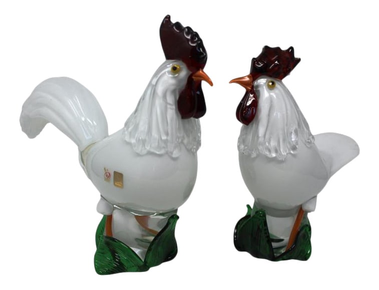 Oscar Zanetti - Murano Glass Rooster & Hen: Stunning Murano Glass Rooster and Hen by Glass Master Oscar Zanetti.Add a touch of elegance to your home decor with this breathtaking sculpture crafted by the renowned Glass Master Oscar Zanetti. This