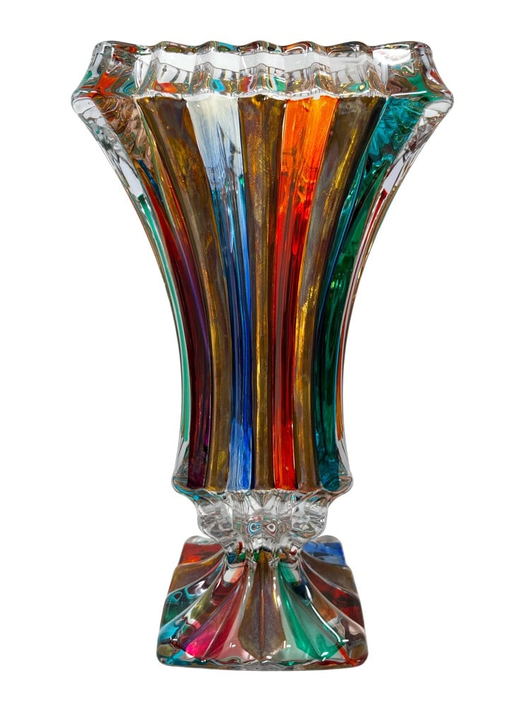 Gorgeous Venetian Centerpiece Vase: This lovely vase features incredible colors and it would be a wonderful addition to any room. Handcrafted in Italy of fine cut crystal and beautifully hand painted by master Venetian artisans in a rai