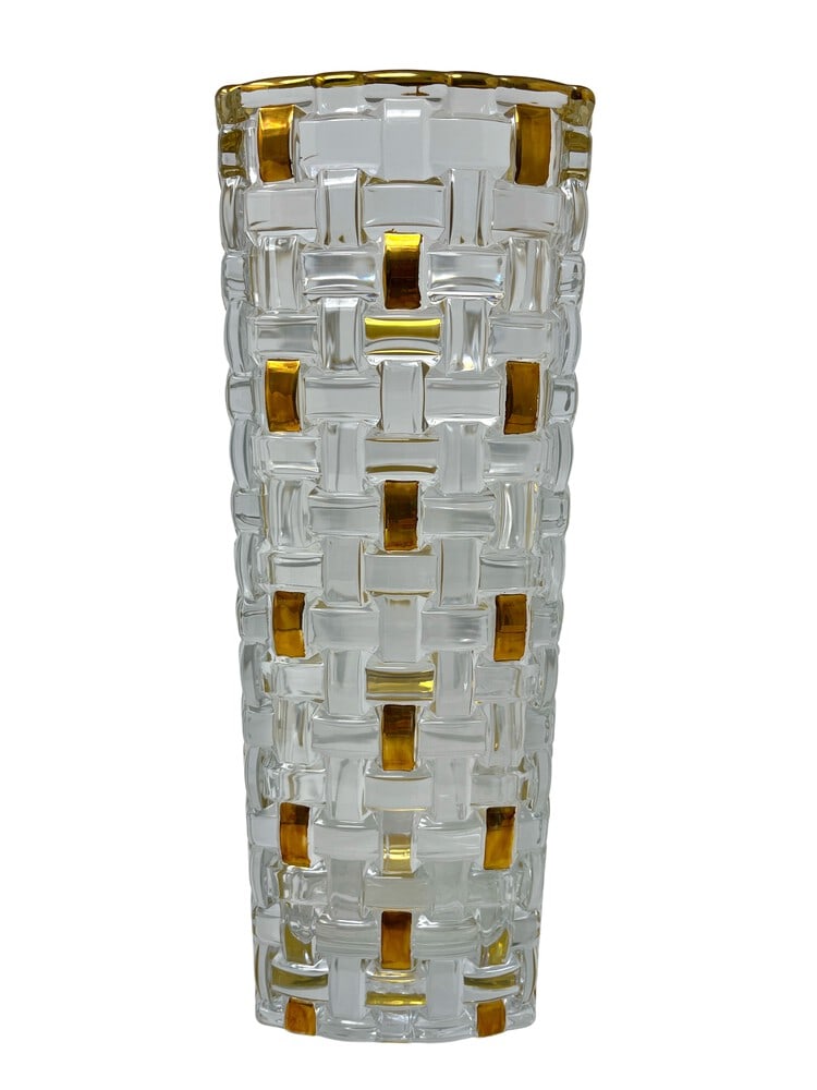 Amazing Gold Venetian Centerpiece Vase: This lovely vase features incredible gold trim and would be a wonderful addition to any room. Handcrafted in Italy of fine cut crystal and beautifully hand painted by master Venetian artisans. The equ
