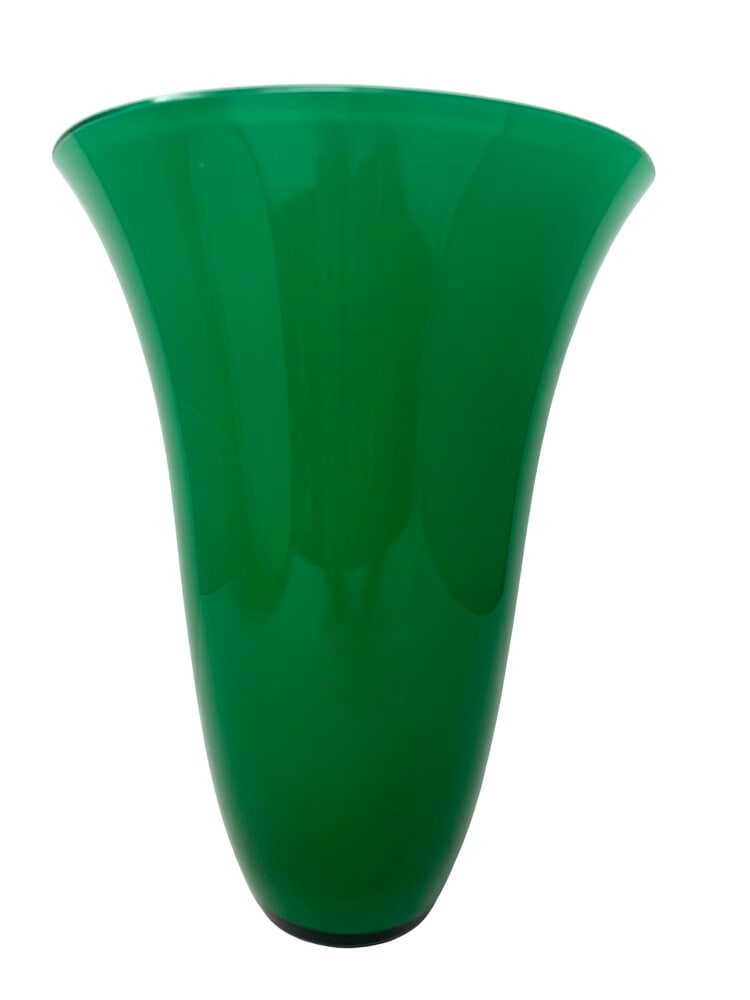 Green Murano Glass Vase by Mazzega: Lovely Green vintage vase by the Murano Furnaces of Mazzega. Classic lines that are sure to enhance any room in your home. Measures over 11" tall.