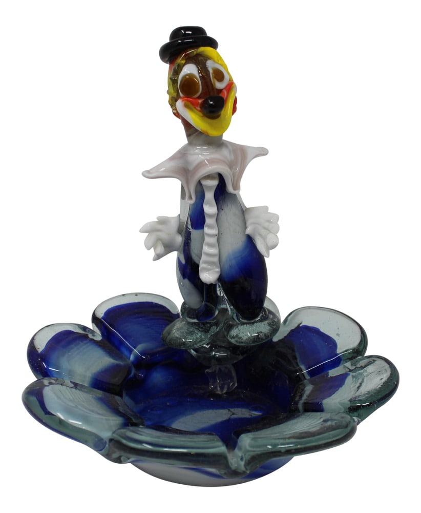 Vintage Murano Glass Clown Candy Dish: This is a very rare Murano Glass Clown that was designed as an ashtray or candy dish. This piece appears to be in very good condition, with the only questionable facet is the shape of a couple